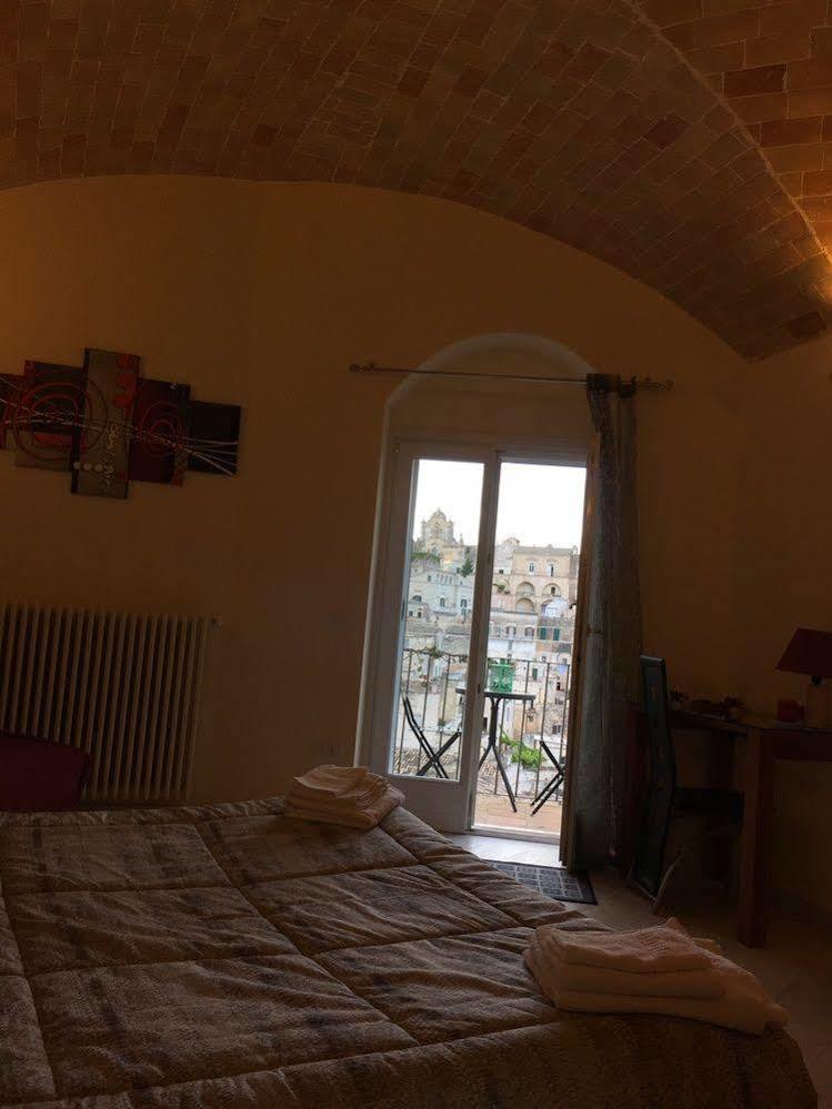 Lo Scorcio, Casa Vacanza Nel Cuore Dei Sassi Con Vista Incantevole Con Self Check-In Matera Exterior photo